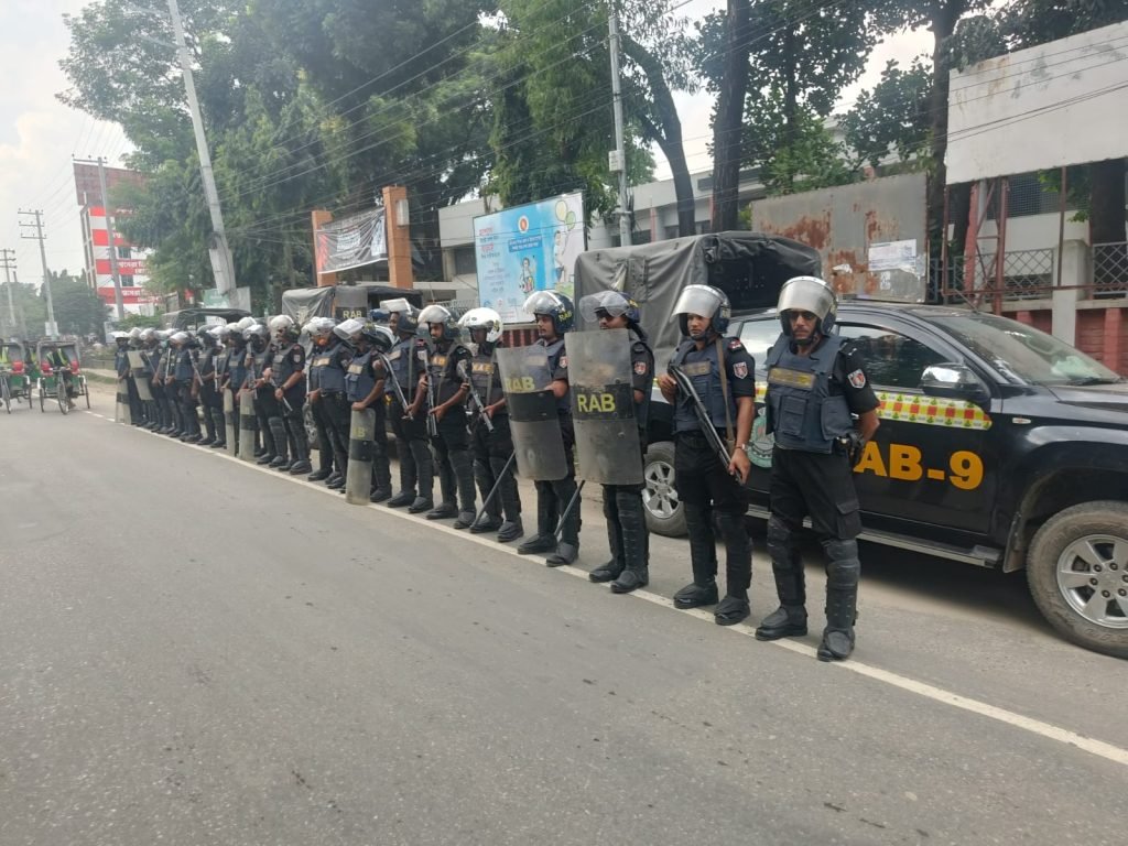 সার্বিক নিরাপত্তা ও আইন-শৃঙ্খলা পরিস্থিতি নিয়ন্ত্রণে সতর্ক র‌্যাব-৯