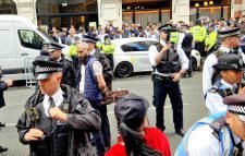 লন্ডনে আওয়ামীলীগ নেতাকর্মীদের উপর বিএনপি‘র ডিম নিক্ষেপ, আটক ১