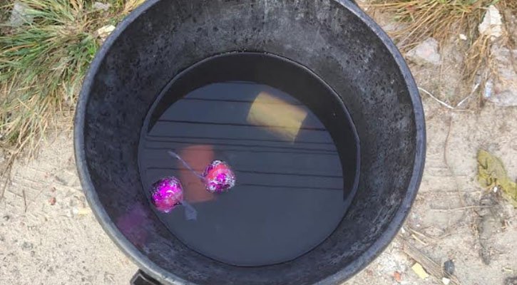 ধামরাইয়ে ককটেল বিস্ফোরণ, চকলেট বোমা উদ্ধার