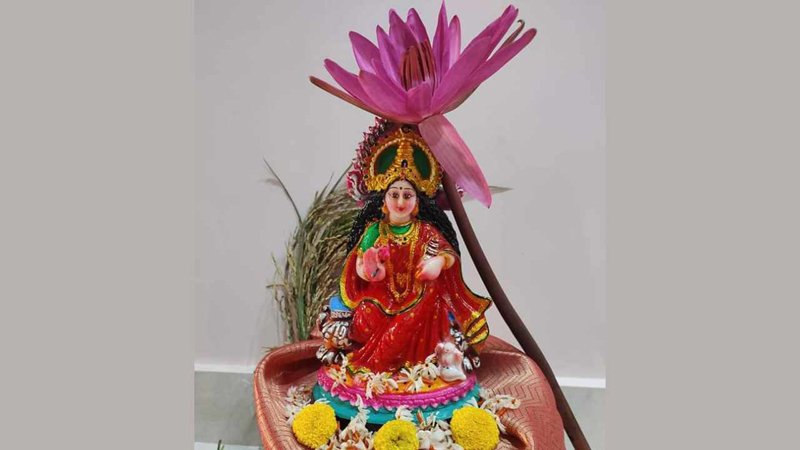 কমলগঞ্জে আনন্দ-উদ্দীপনায় কোজাগরী লক্ষ্মীপূজা উদযাপন