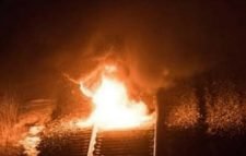 মৌলভীবাজারে রেললাইনে আগুন