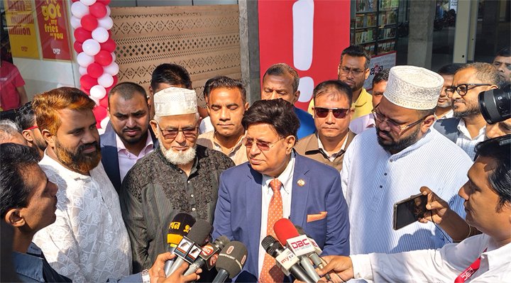 বাইডেনের কথিত ‘ভুয়া’ উপদেষ্টার বিচার দেশের আইনে হবে