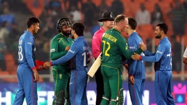 আফগানদের হারিয়ে সেমি ফাইনালে দক্ষিণ আফ্রিকা