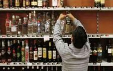 দিল্লিতে দীপাবলি ঘিরে প্রায় ৭০০ কোটি টাকার মদ বিক্রি