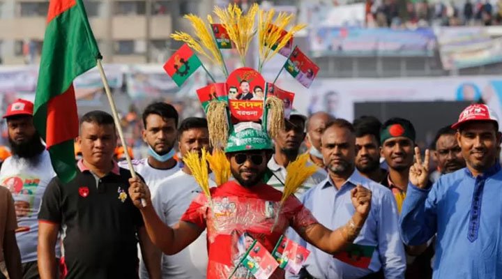 মামলা ও সাজার বেড়াজালে বিএনপি!