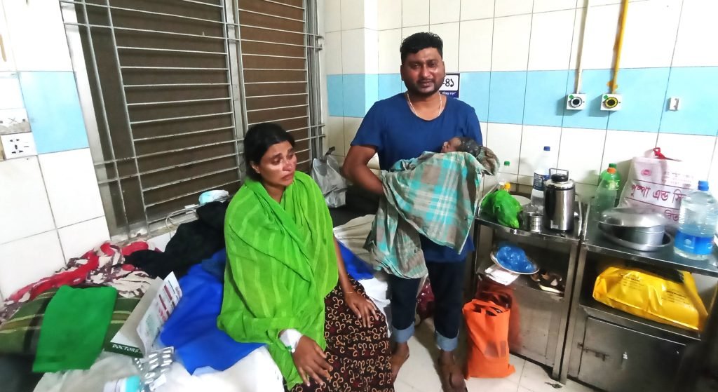 মৌলভীবাজার ২৫০ শয্যা হাসপাতালে সিনিয়র নার্স নার্গিস আক্তার এর অবহেলায় নবজাতকের মৃত্যুর  অভিযোগ