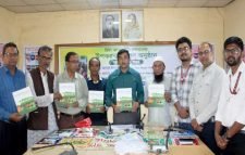 শ্রীমঙ্গলে রিডিং এন্ড রাইটিং হসপিটালে উপকরণ বিতরণ করলো আলোয় আলো প্রকল্প