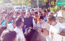 শ্রীমঙ্গল শহরে পৌছঁলে চৌহুমনায় সংর্বধনা প্রদান করা হয়ড. মো. আব্দুস শহীদকে