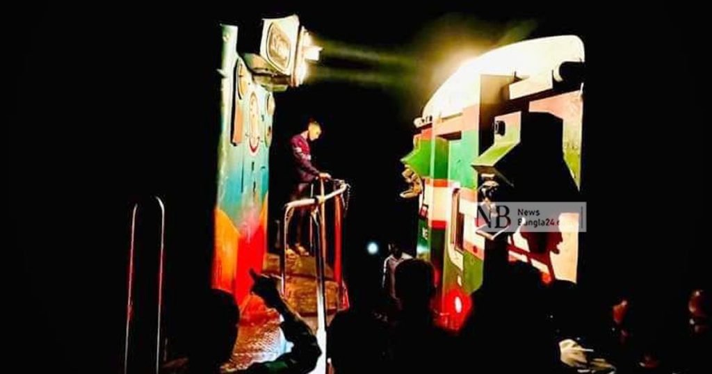 কমলগঞ্জে ৪ ঘণ্টা আটকে আছে ঢাকাগামী পারাবত এক্সপ্রেস