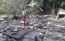 জগৎসী গ্রামে আগুনে পুড়ে বসতঘর ছাই লক্ষাধিক টাকার ক্ষয়ক্ষতি