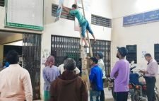 কুলাউড়ায় সহস্রাধিক ব্যানার-ফ্যাস্টুন অপসারণ