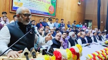 উন্নয়ন অব্যাহত রাখতে নৌকায় ভোট দেওয়ার আহবান নাদেলের