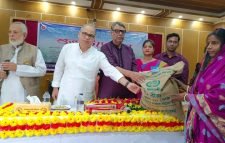 রবি ফসল আবাদ বৃদ্ধির লক্ষ্যে সদর উপজেলা কৃষি অফিস কর্তৃক বিনামূল্যে সার ও বীজ বিতরণ