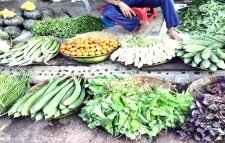 শ্রীমঙ্গলে সবজির দাম কমলেও: বেড়েছে বহু পণ্যের দাম