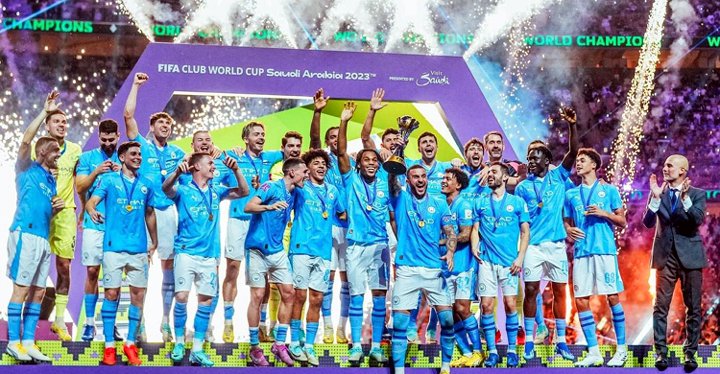 আলভারেজের নৈপুণ্যে প্রথমবার ক্লাব বিশ্বকাপ চ্যাম্পিয়ন ম্যানসিটি