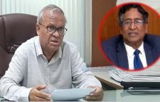 শেষ পর্যন্ত হাটে হাঁড়ি ভেঙেছেন মন্ত্রী: রিজভী