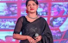 ১৫ বছর পর গাইলেন তিশা