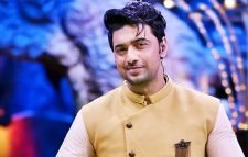 রাজনীতি ছাড়ছেন দেব!