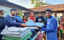 দ্বিতীয় ধাপে আরও ৭০০ চা শ্রমিককে শীতবস্ত্র দিলো ‘স্বপ্নোত্থান’