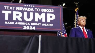 ট্রাম্পকে নির্বাচনের অযোগ্য ঘোষণা