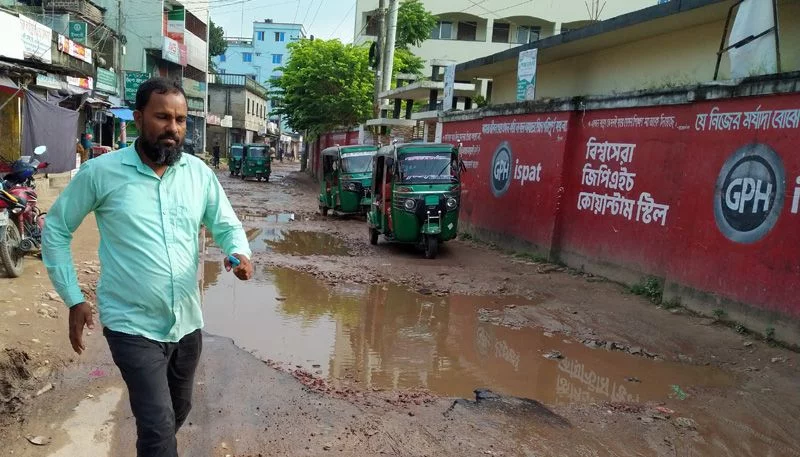 রাজনগরের দেওয়ানদীঘি-পালপুর রাস্তার বেহাল দশা