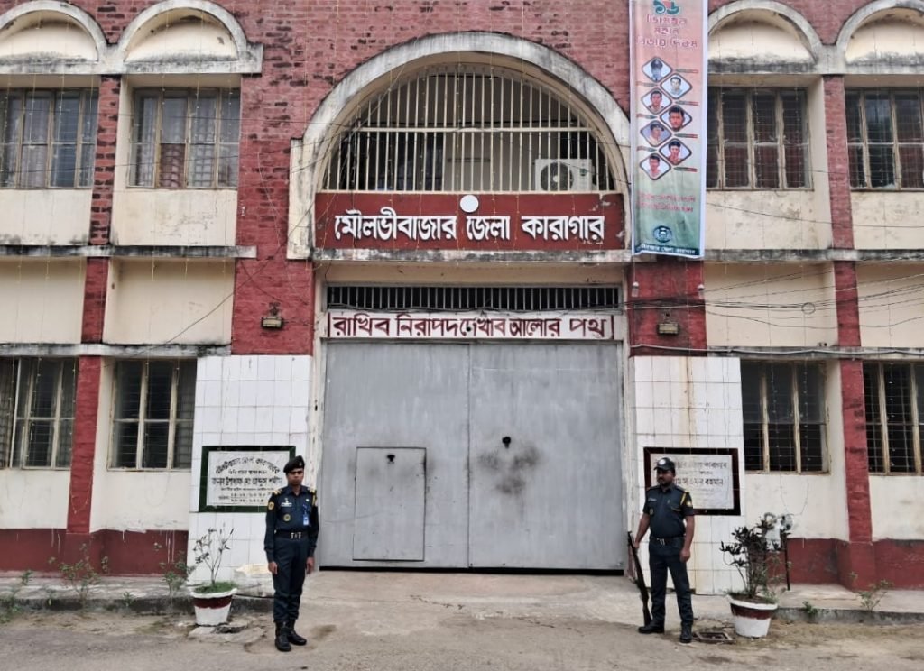 জেলা কারাগারের অনিয়ম ও দুর্নীতি চলছে দাপটে