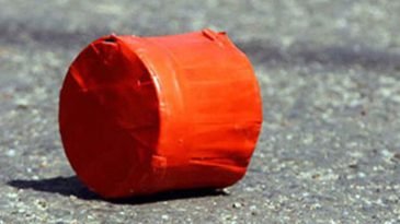 ফার্মগেটে ককটেল বিস্ফোরণ: বাংলাদেশ ব্যাংক কর্মকর্তাসহ আহত ২