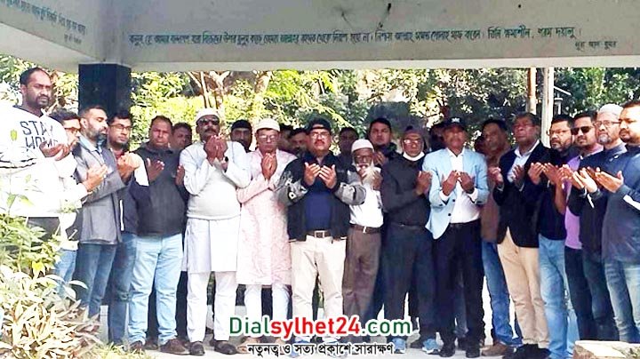 গোরস্থানে গিয়ে মৃত ব্যক্তিদের ‘ভোট না দেওয়ার’ আহ্বান খুলনা বিএনপির