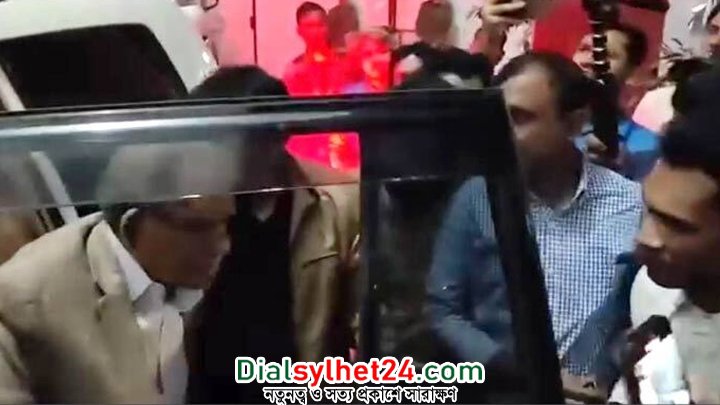 কারামুক্ত হয়ে গুলশানে নেতাকর্মীদের শুভেচ্ছায় সিক্ত ফখরুল