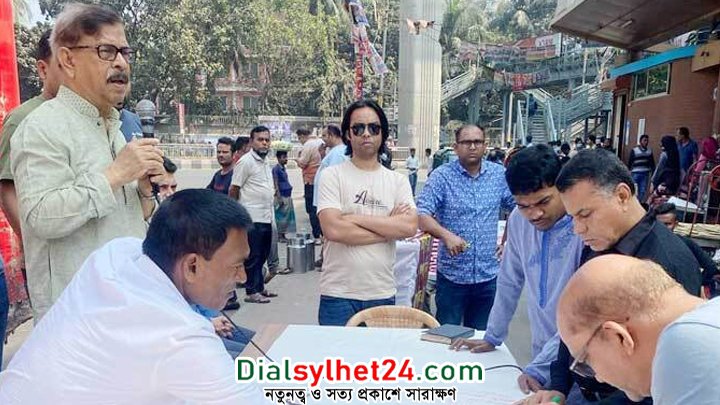 জার্মানিতে গিয়েও প্রধানমন্ত্রীর স্ট্যান্টবাজি: মান্না