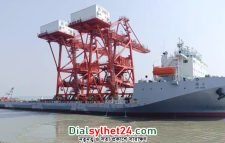 বিদ্যুৎকেন্দ্রের দুটি শিপ আনলোডার নিয়ে পায়রা বন্দরে ভিড়ল জাহাজ