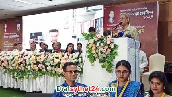 খালেদা জিয়া মৃত্যুর সঙ্গে লড়ছেন: ফখরুল