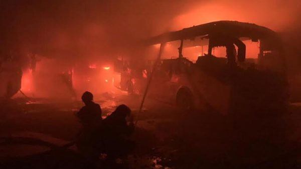 ডেমরায় আগুনে পুড়লো লন্ডন এক্সপ্রেসের ১৪ ভলভো বাস