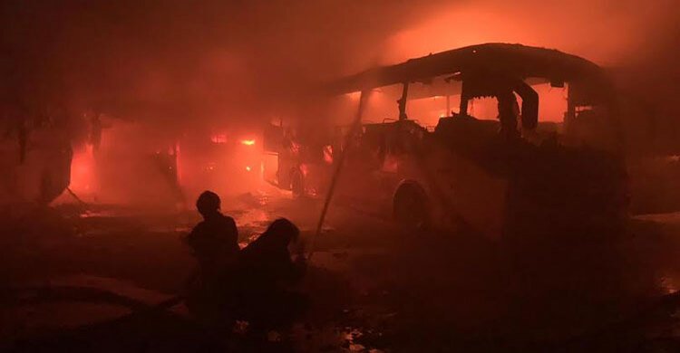 ডেমরায় আগুনে পুড়লো লন্ডন এক্সপ্রেসের ১৪ ভলভো বাস