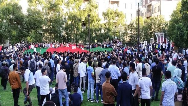 সারাদেশে ১১জন নিহত, আহত ৫’শ, ইউকে’সহ বিভিন্ন দেশে প্রতিবাদ ও বিক্ষোভ