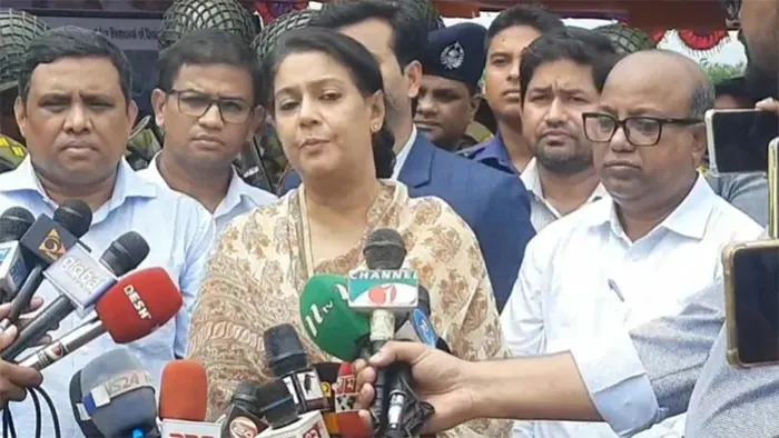 ভারতে ইলিশ উপহার হিসেবে যাচ্ছে না, রপ্তানি করা হবে: উপদেষ্টা