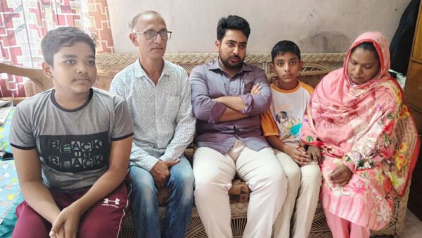 শহিদদের জন্য আমরা স্বাধীনভাবে কথা বলতে পারছি: তথ্য উপদেষ্টা