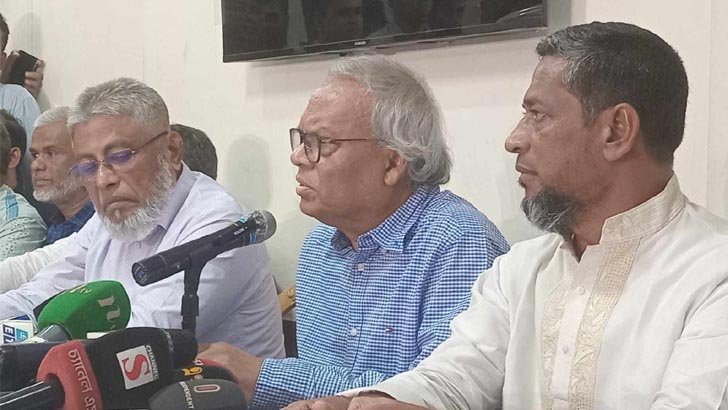 দেশের গণতন্ত্র ধ্বংসের জন্য নির্বাচন কমিশন অন্যতম দায়ী: রিজভী