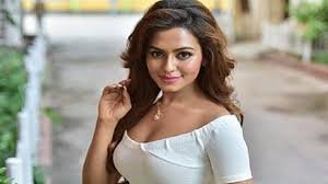 ক্ষোভ ঝাড়লেন ফারিয়া