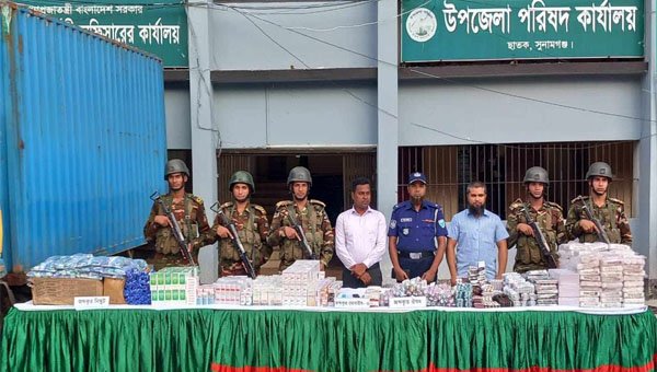 ছাতকে ১ কোটি ৩১ লাখ টাকার চোরাই পণ্য জব্দ