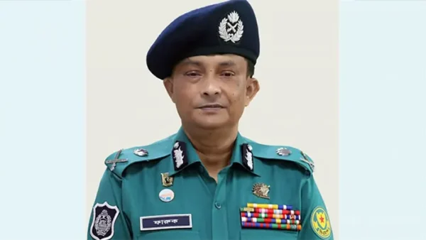 সাবেক ডিএমপি কমিশনার ফারুককে শাহজালাল আন্তর্জাতিক বিমানবন্দরে আটকে দিলো ইমিগ্রেশনপুলিশ