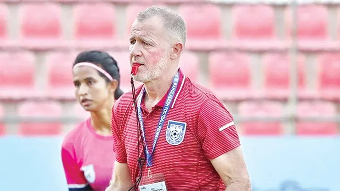 দারুণ ছন্দে বাংলাদেশ সাবিনাদের নিয়ে খুশি কোচ বাটলার