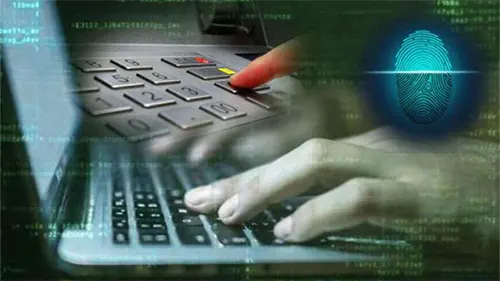 গরিব মানুষের অভাবকে সুযোগ হিসেবে ব্যবহার করে সাইবার প্রতারণা 