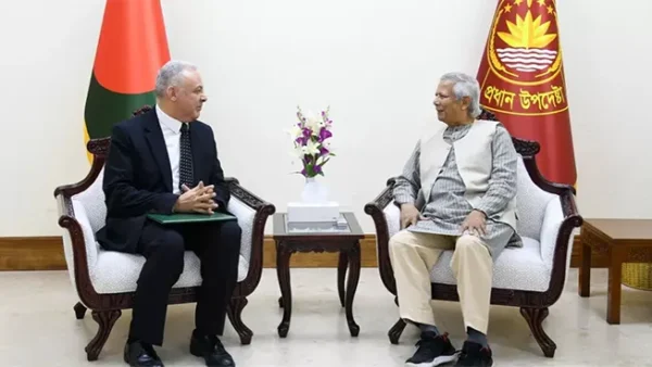 -৮ শীর্ষ সম্মেলনে অংশ নিতে অন্তর্বর্তী সরকারের প্রধান উপদেষ্টা ড. মুহাম্মদ ইউনূসকে আমন্ত্রণ