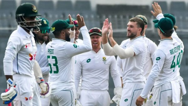 ১০৬ রানেই অলআউট বাংলাদেশ