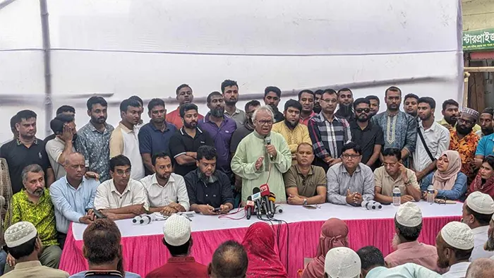 সরকারকে সন্দেহের চোখে দেখছে জনগণ: রিজভী