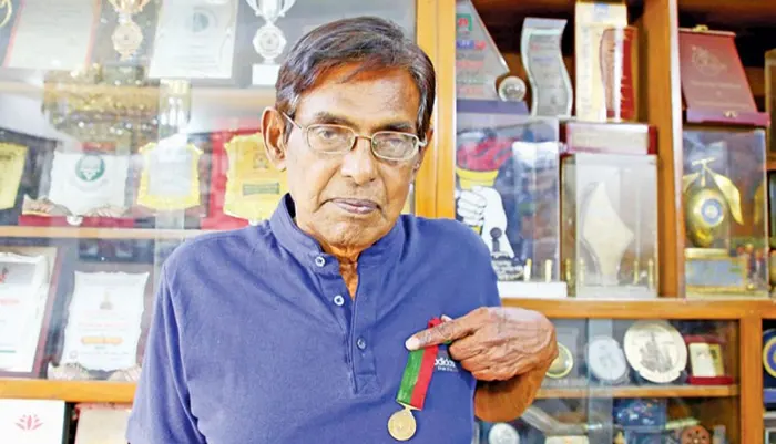 স্বাধীন বাংলা ফুটবল দলের অধিনায়ক জাকারিয়া পিন্টু আর নেই