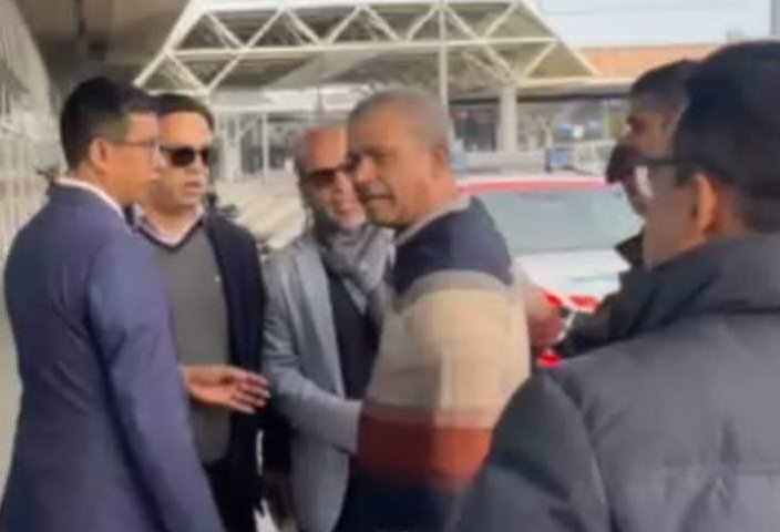 সুইজারল্যান্ডে হেনস্তার শিকার অন্তর্বর্তী সরকারের আইন উপদেষ্টা অধ্যাপক আসিফ নজরুল