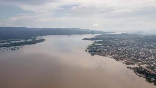 নাইজেরিয়ায় নৌকাডুবি, নিহত অর্ধশতাধিক