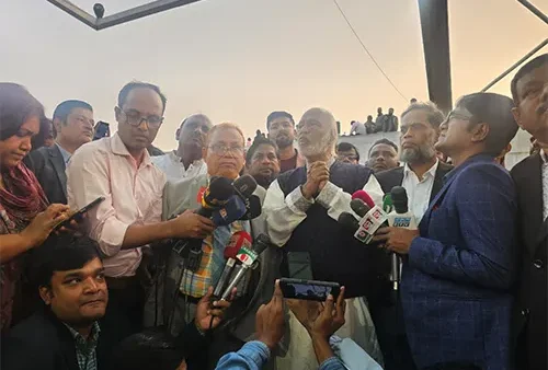 বর্তমান অন্তর্বর্তীকালীন সরকারের মূল দায়িত্ব গণতন্ত্র ফিরিয়ে আনা